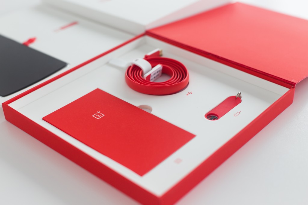 Unboxing-ufficiale-OnePlus-One-8